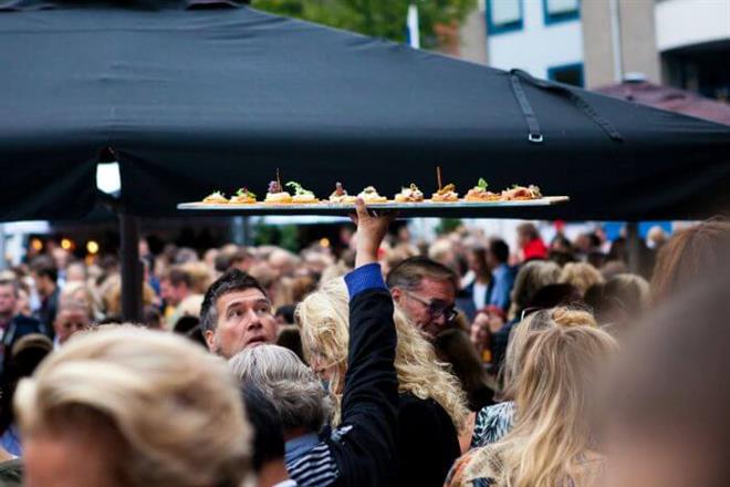 VITO, hapjes plank op waagplein Alkmaar